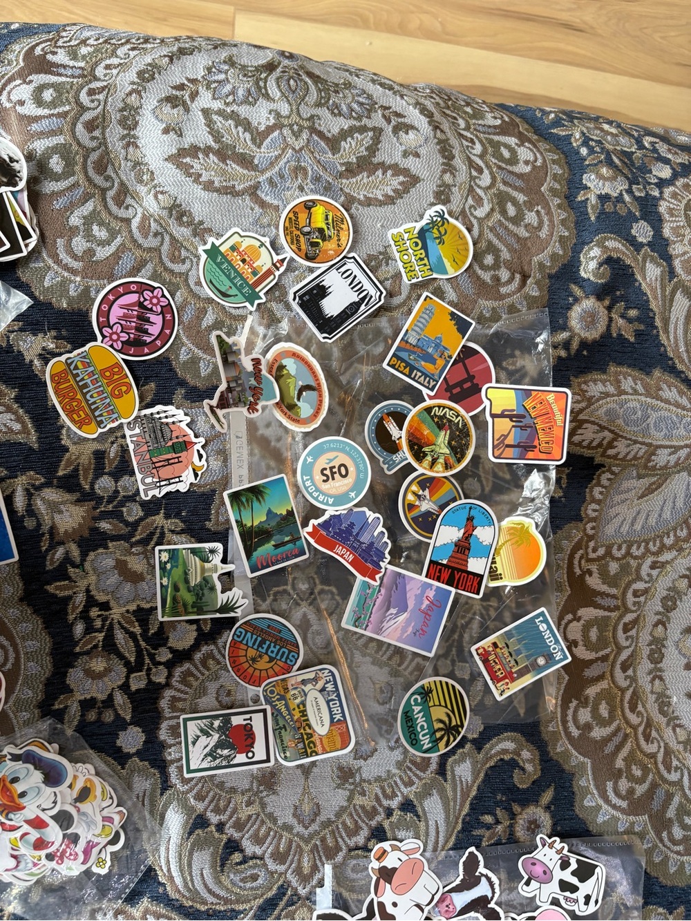 Multiple stickers - Picture 10 of 10